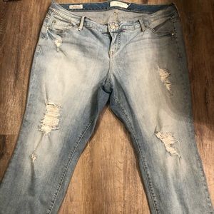 Ripped jeans. NWOT Boyfriend style jeans.